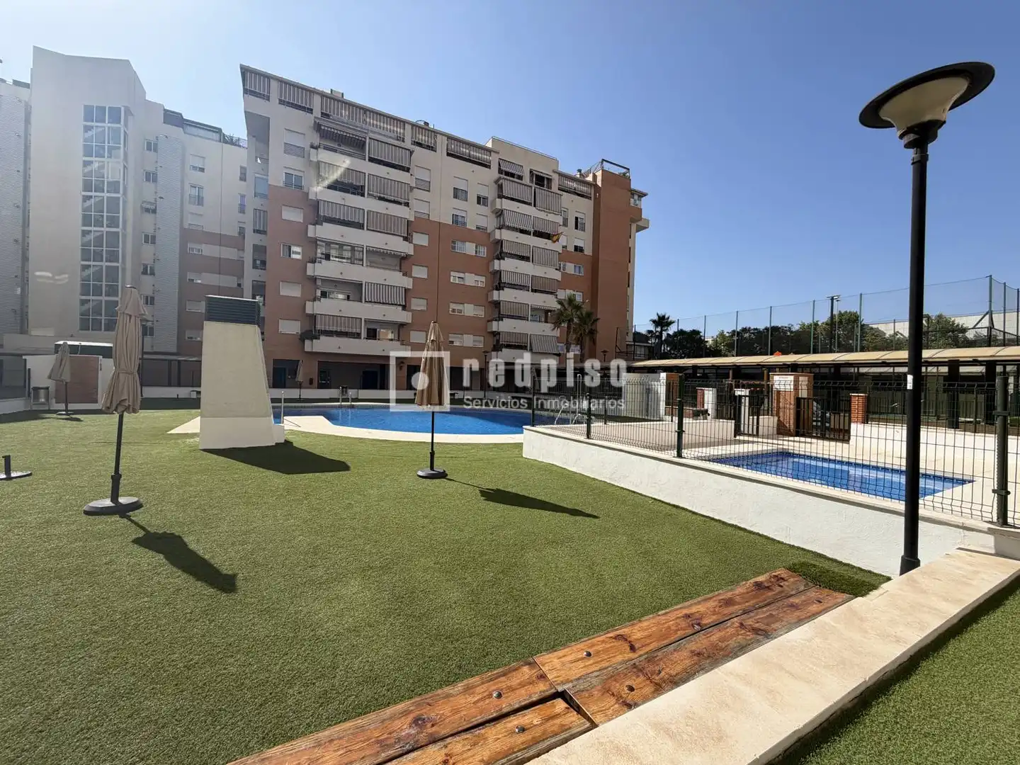 Außenansicht von Wohnung zur Miete in Málaga mit Klimaanlage, Heizung und Privatgarten