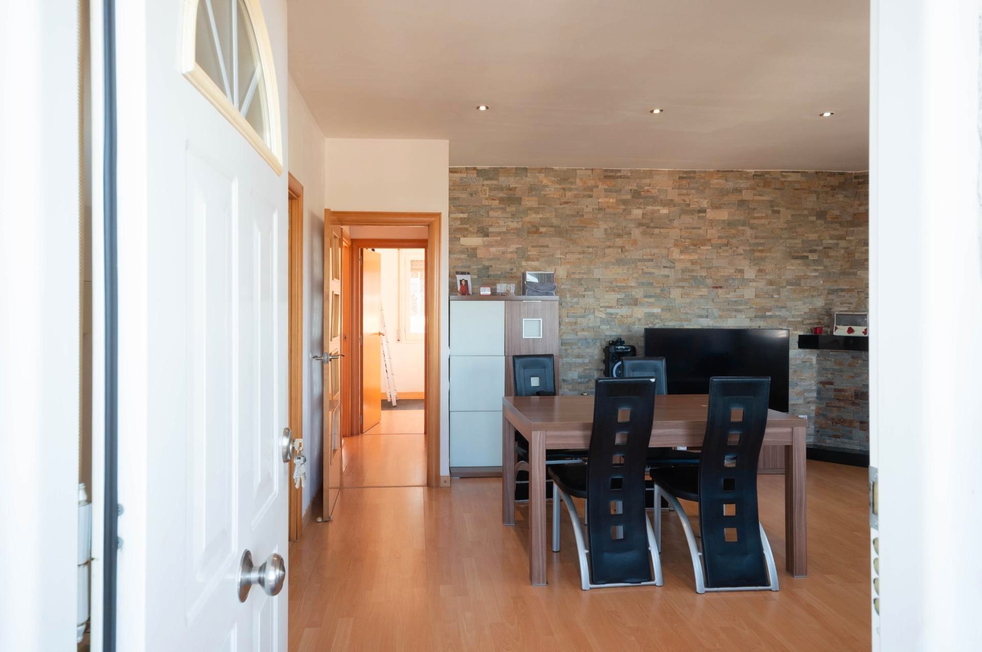 House or chalet for sale in Abrera  with Air Conditioner, Heating and Private garden