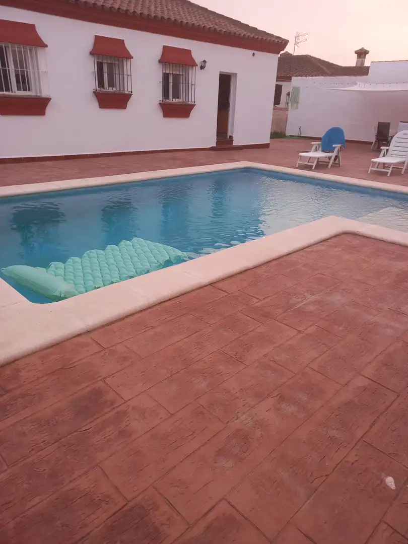 Houses for rent in Camino de Isla del Sotillo, Las Lagunas - Campano