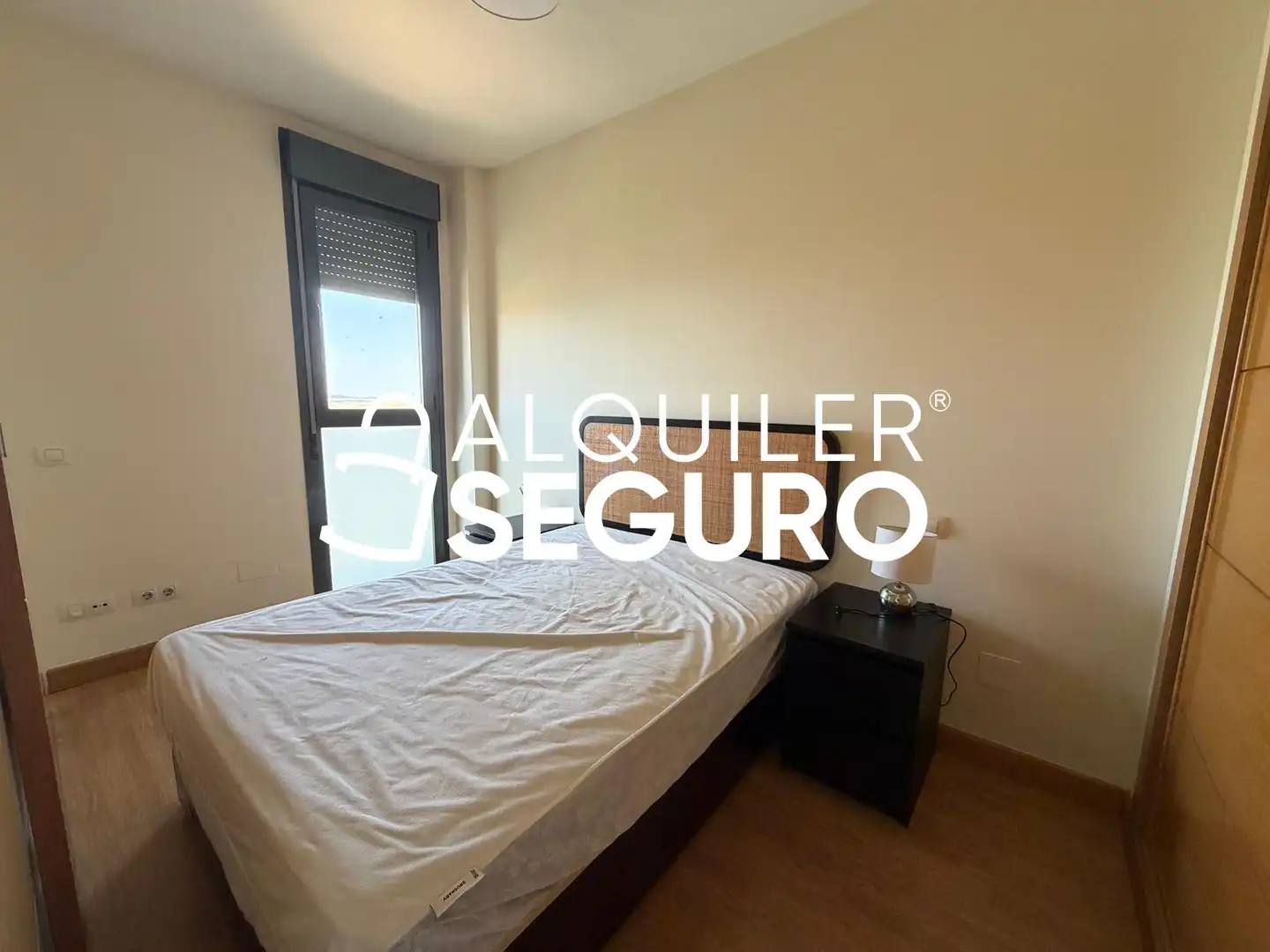 Habitación de Loft de alquiler en Madrid con Aire acondicionado, Calefacción y Trastero