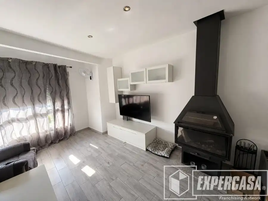 Sala d'estar de Dúplex en venda en Chelva amb Aire condicionat i Terrassa