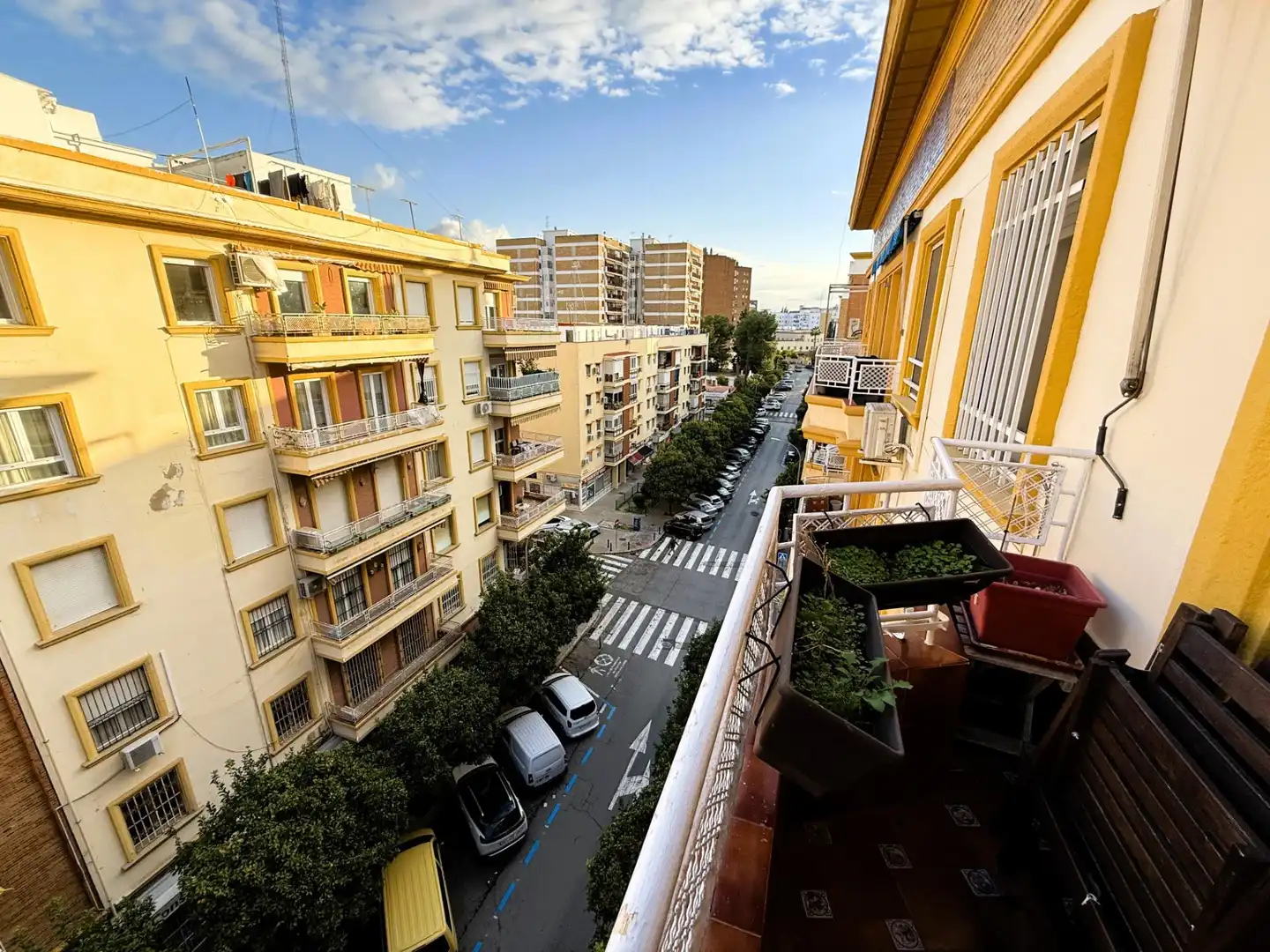 Vista exterior de Piso en venta en Sevilla con Aire acondicionado, Terraza y Trastero