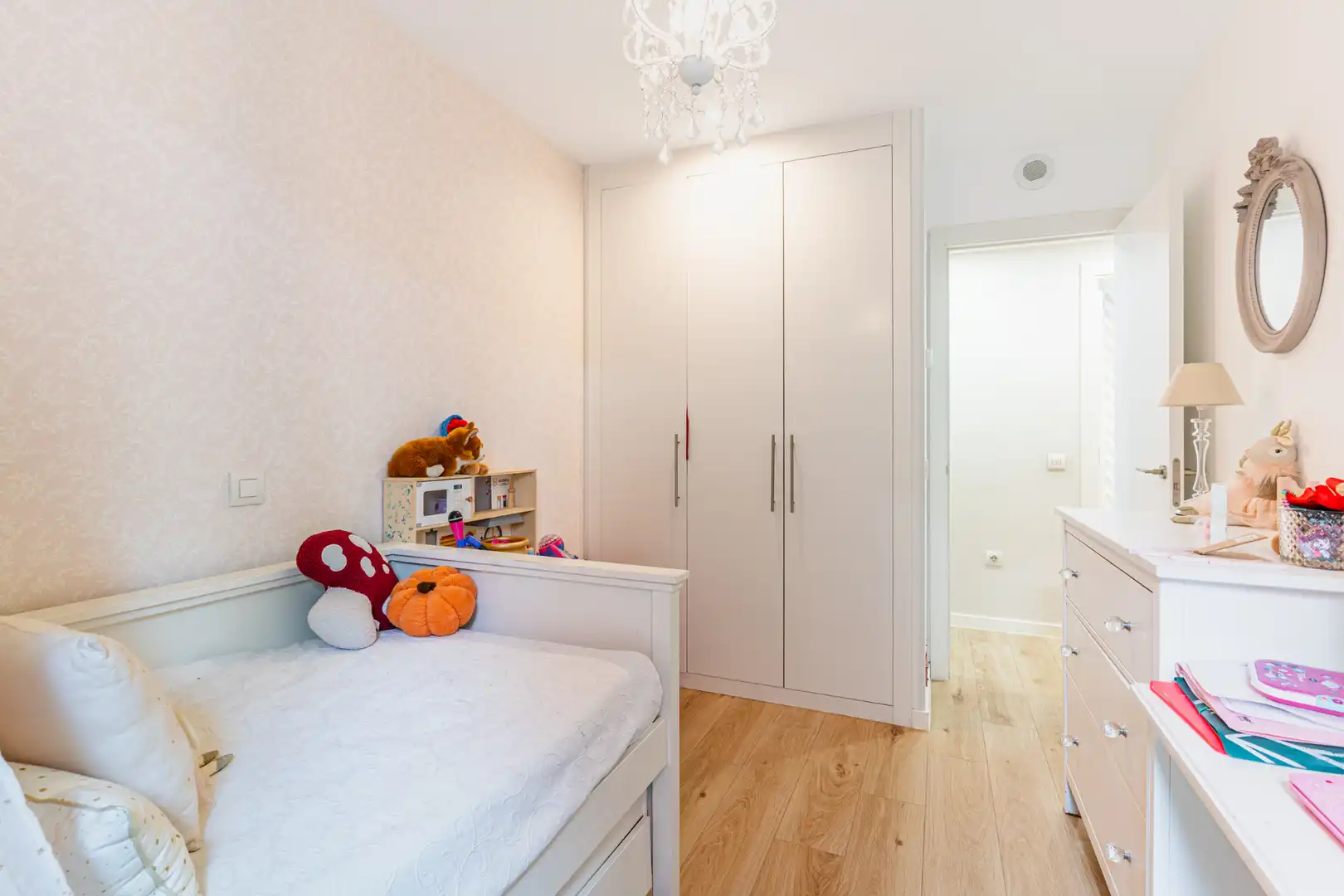 Bedroom of Flat for sale in Las Rozas de Madrid  with Air Conditioner, Heating and Private garden