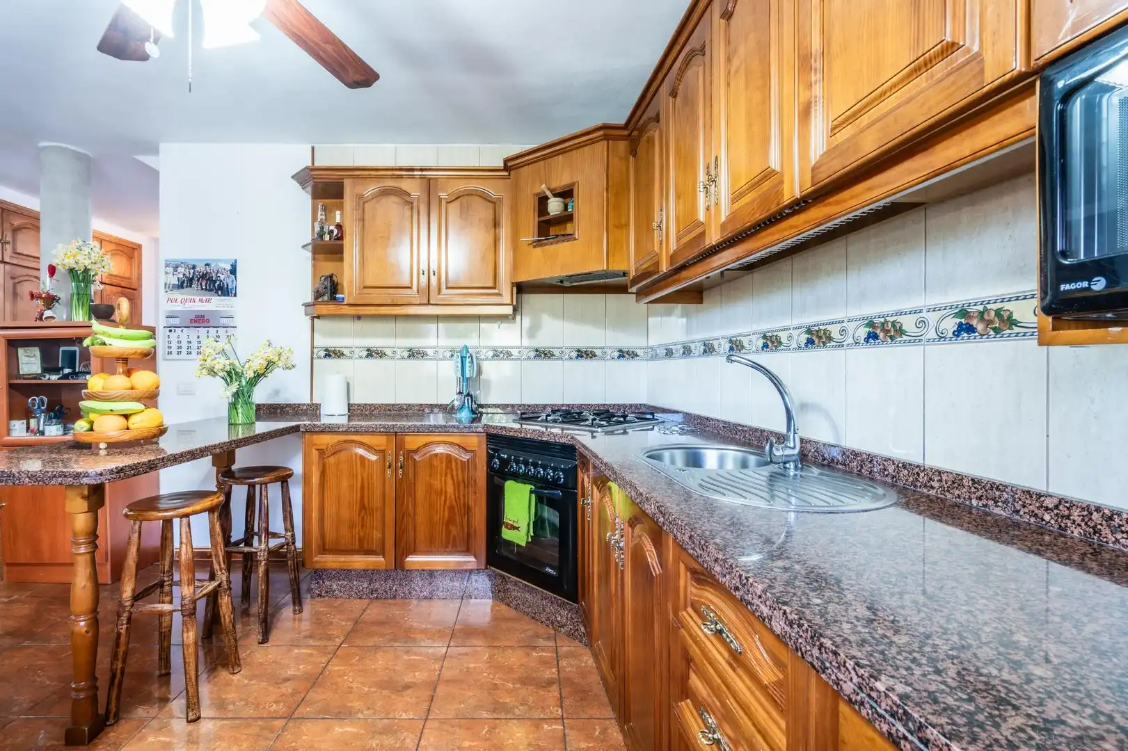 Cocina de Casa adosada en venta en El Tanque con Trastero, Amueblado y Balcón