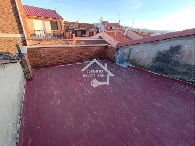 Casa-chalet en Venta en Calle Virgen de Legarda en Mendavia