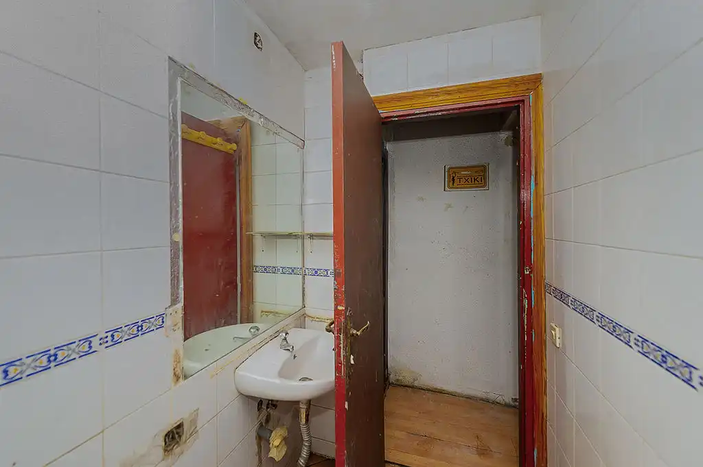 Baño de Piso en venta en Estella / Lizarra