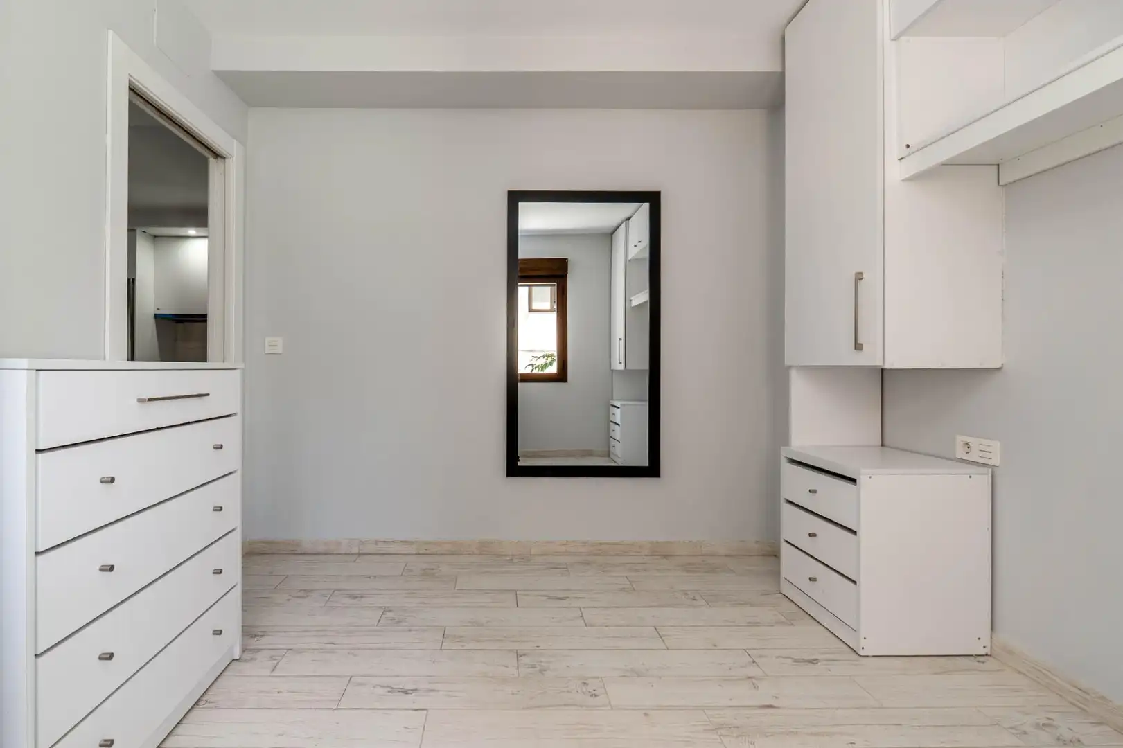 Schlafzimmer von Wohnung zur Miete in Granada mit Klimaanlage, Heizung und Möbliert