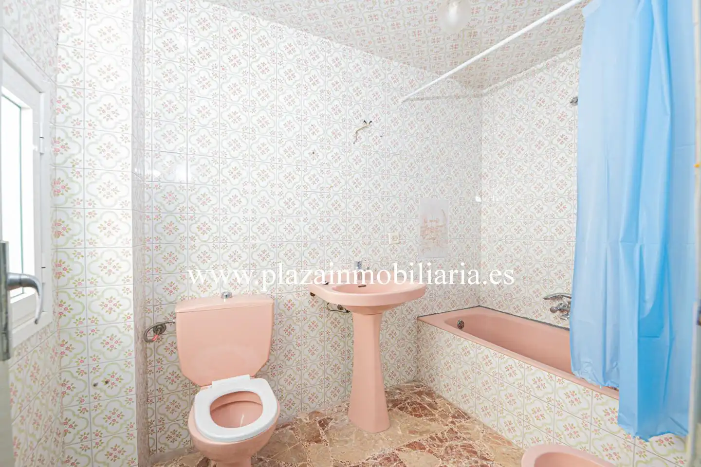 Habitación de Casa o chalet en venta en Lucena con Terraza y Balcón