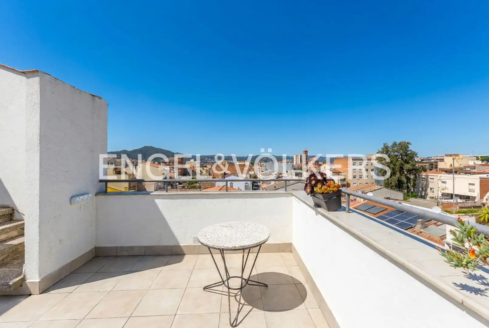 Terrassa de Casa o xalet en venda en Sant Feliu de Llobregat amb Calefacció, Parquet i Terrassa