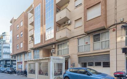 Vista exterior de Pis en venda en Orihuela amb Terrassa, Traster i Balcó