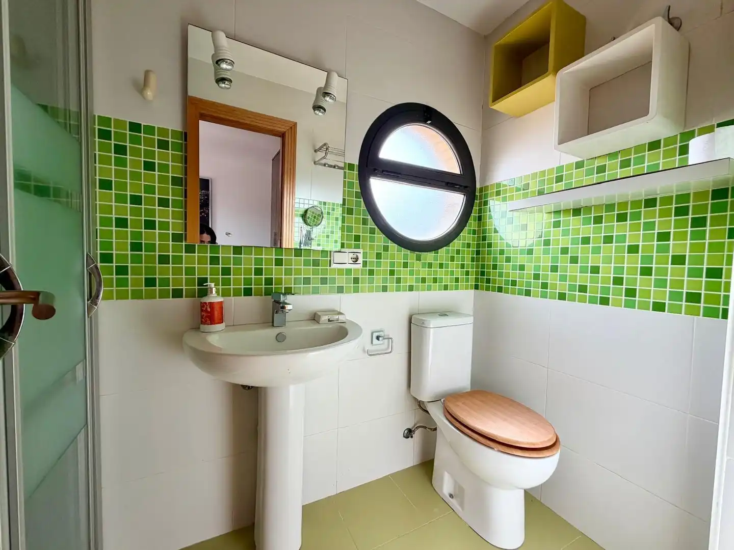 Badezimmer von Wohnung zum Verkauf in Vícar mit Klimaanlage, Terrasse und Möbliert