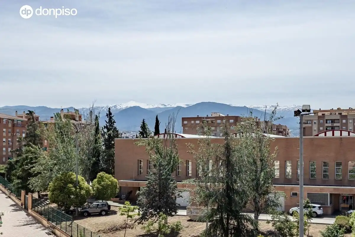 Exterior view of Flat for sale in Granada  with Air Conditioner and Heating