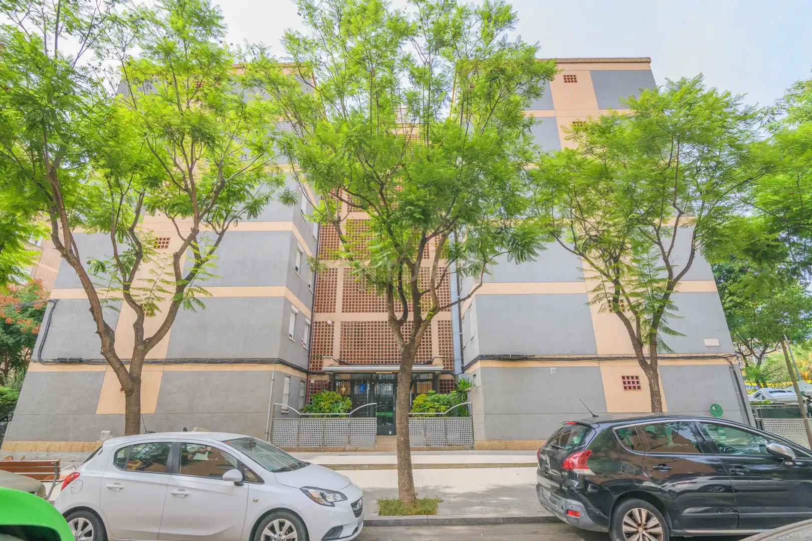 Vista exterior de Apartamento en venta en Sant Feliu de Llobregat