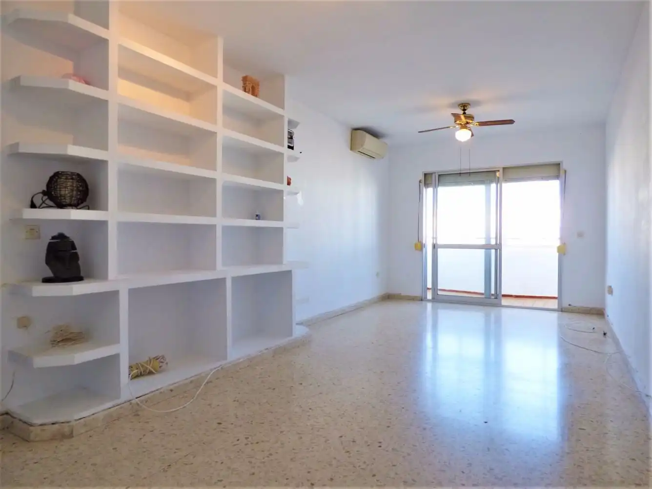 Flat for rent in Calle Pintor Hernández Homedes, Camposoto - Gallineras