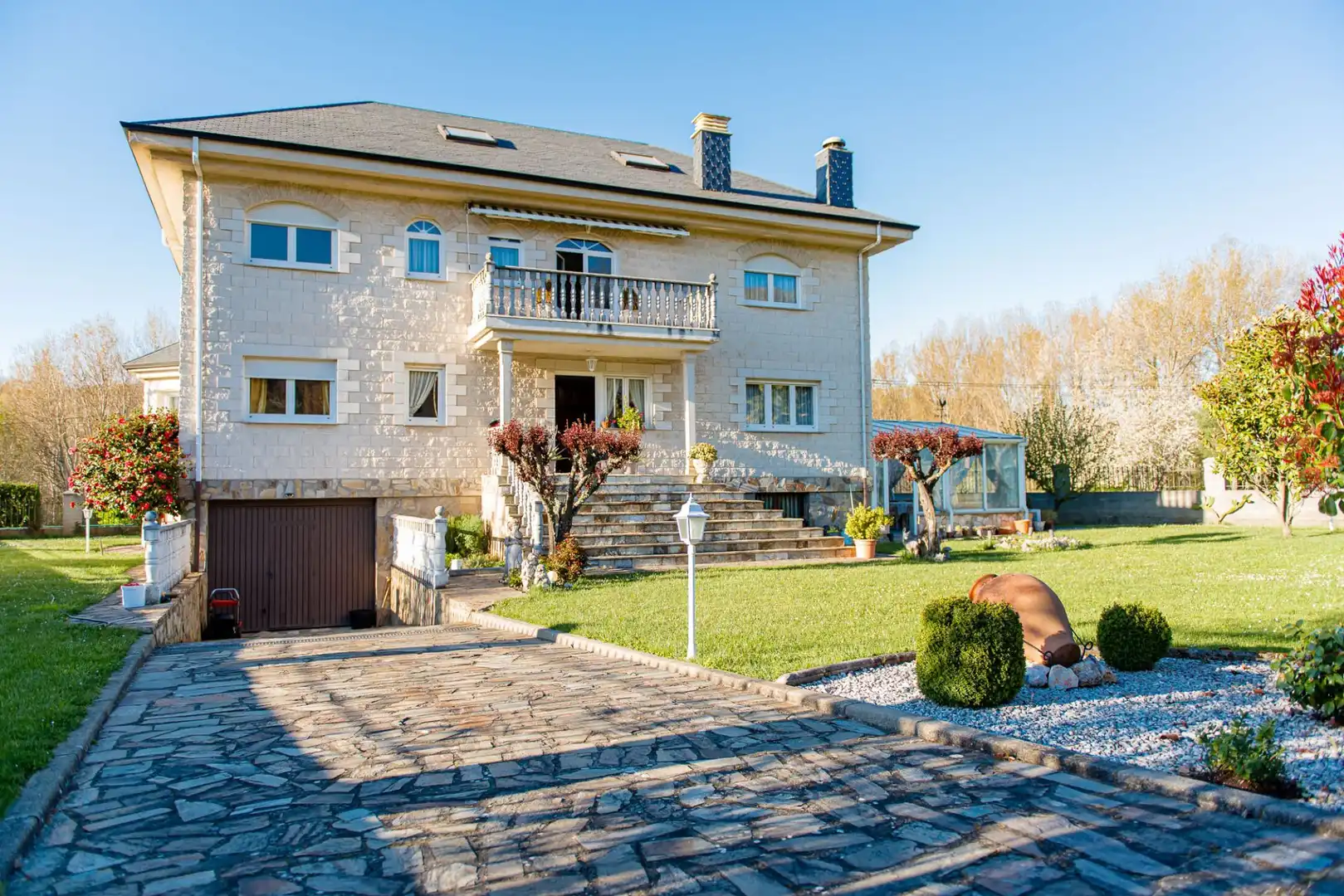 Exterior view of Houses for sale in Torre del Bierzo  with Air Conditioner, Heating and Private garden