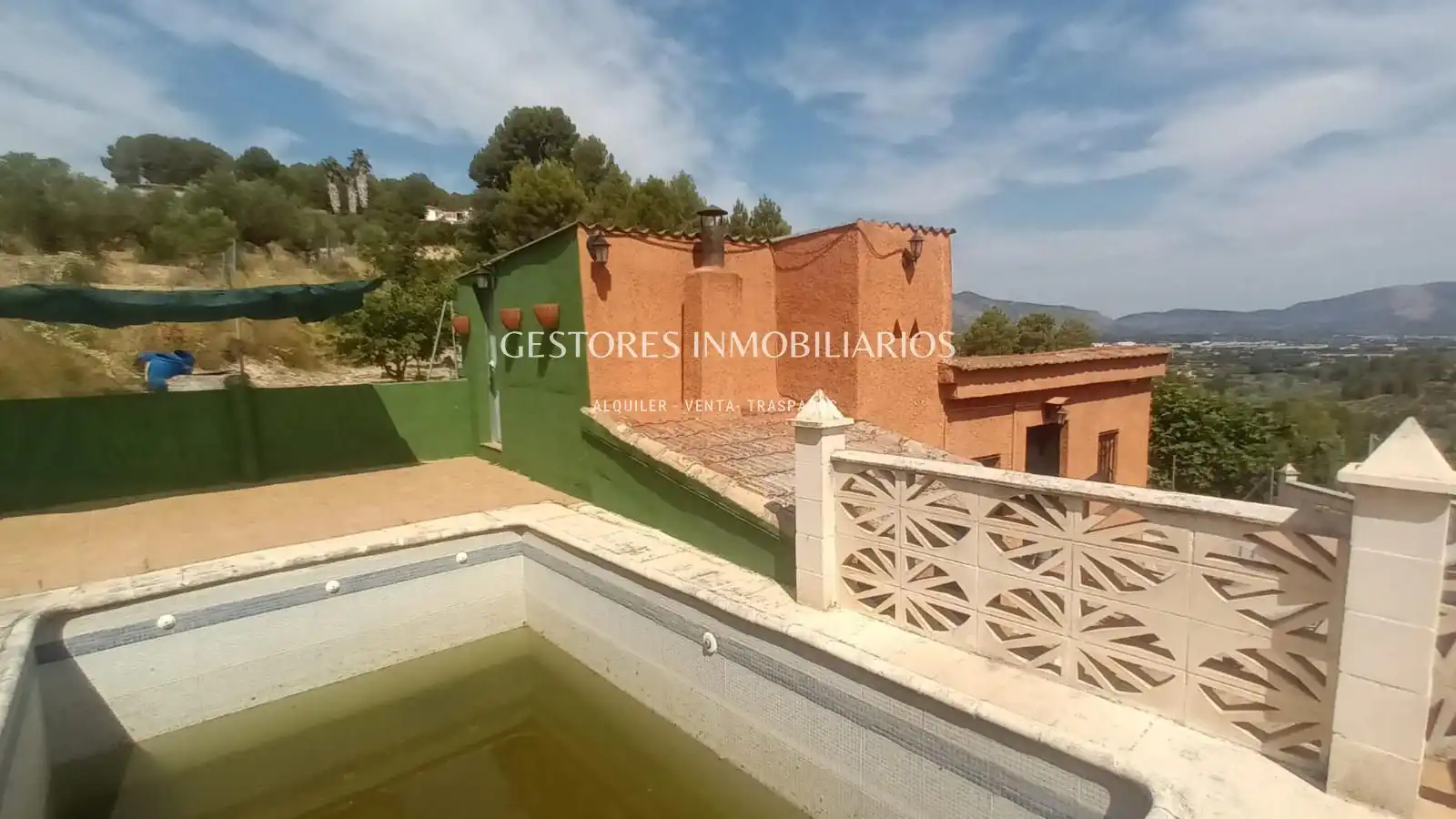 Vista exterior de Casa o xalet en venda en Cocentaina amb Aire condicionat, Traster i Piscina