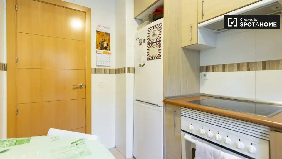Cocina de Piso de alquiler en Pozuelo de Alarcón con Aire acondicionado, Calefacción y Amueblado