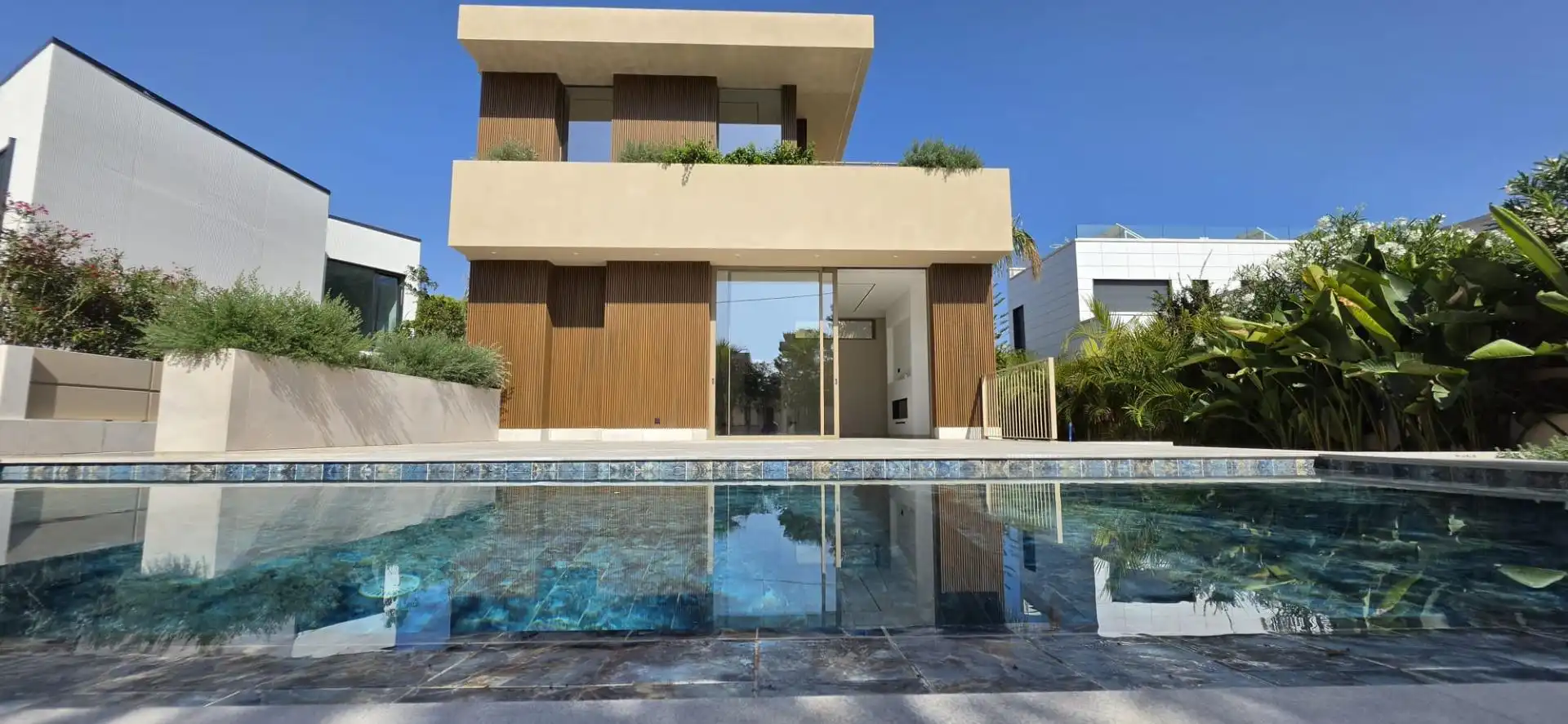 Chalet con piscina en venta en El Toro