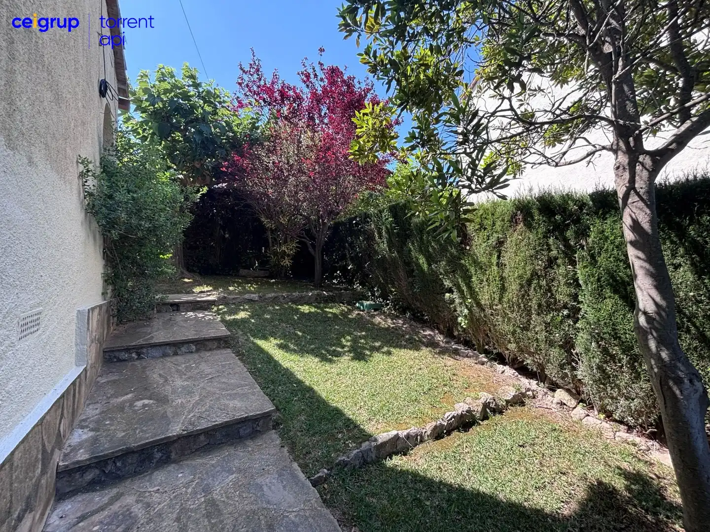 Jardí de Casa adosada en venda en Bellcaire d'Empordà amb Aire condicionat, Terrassa i Traster