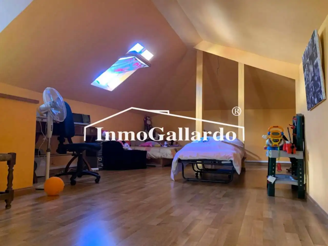 Casa aparellada amb jardí en venda a Este, imagen 31