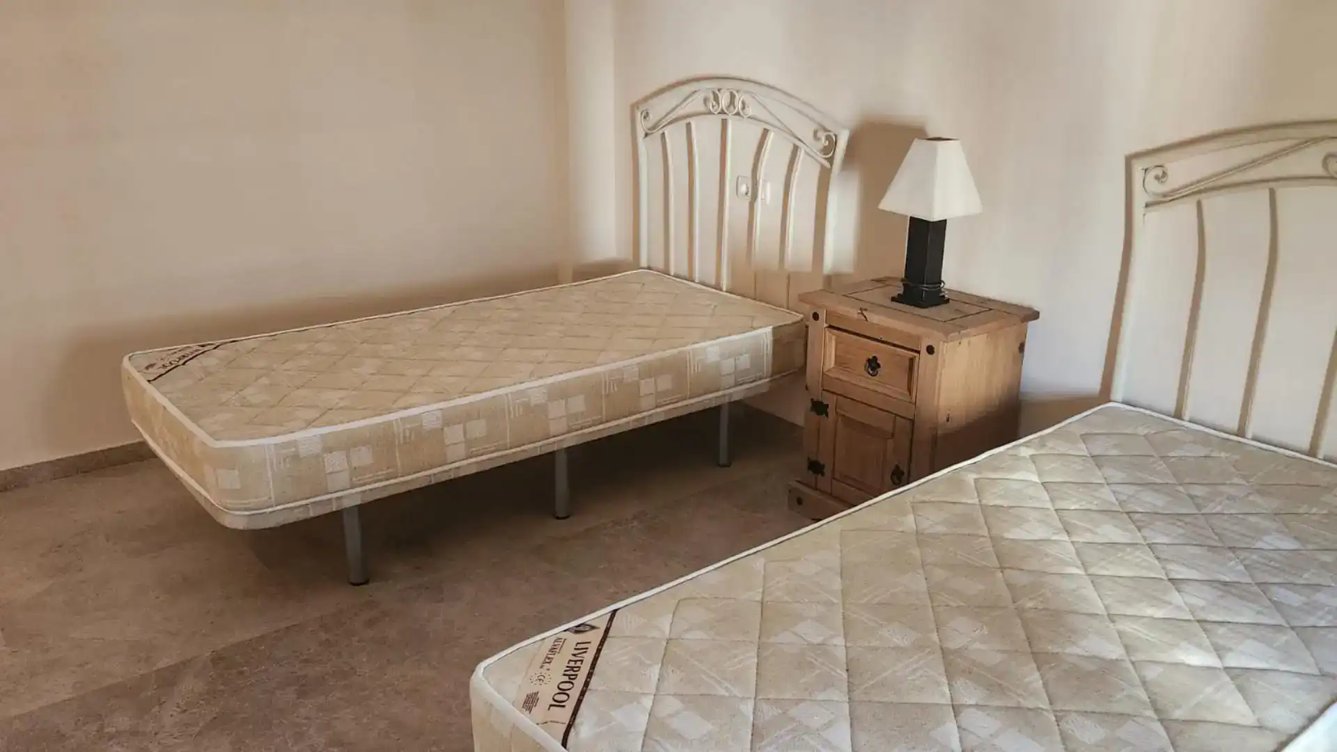 Habitación de Dúplex en venta en Iznalloz con Aire acondicionado