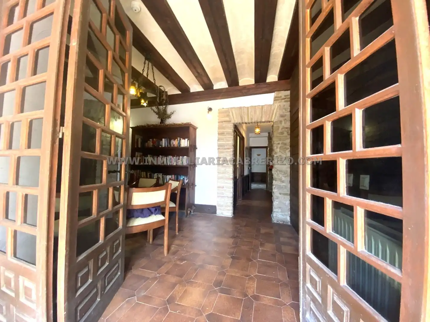 Einfamilien-Reihenhaus zum Verkauf in Obanos mit Heizung, Parkett und Terrasse