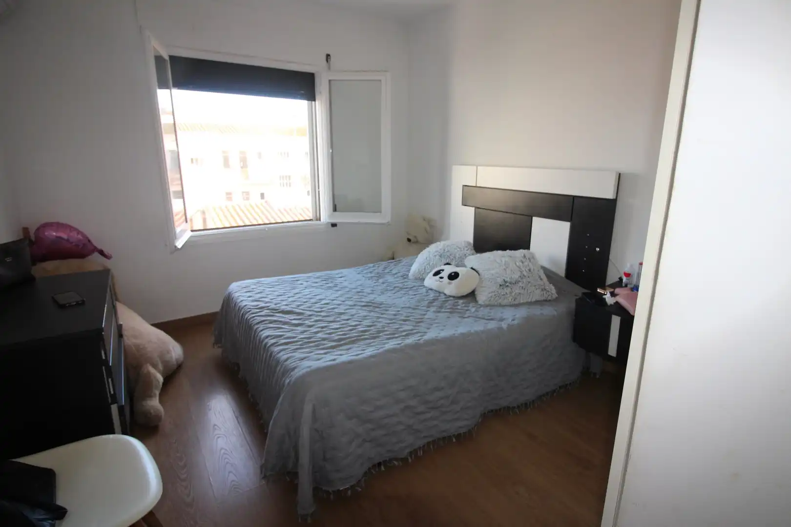 Bedroom of Flat for sale in Figueres  with Terrace and Storage room