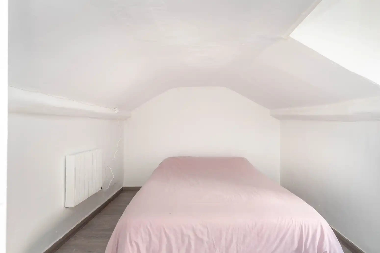 Schlafzimmer von Einfamilien-Reihenhaus zum Verkauf in Mieres (Asturias) mit Heizung, Terrasse und Abstellraum