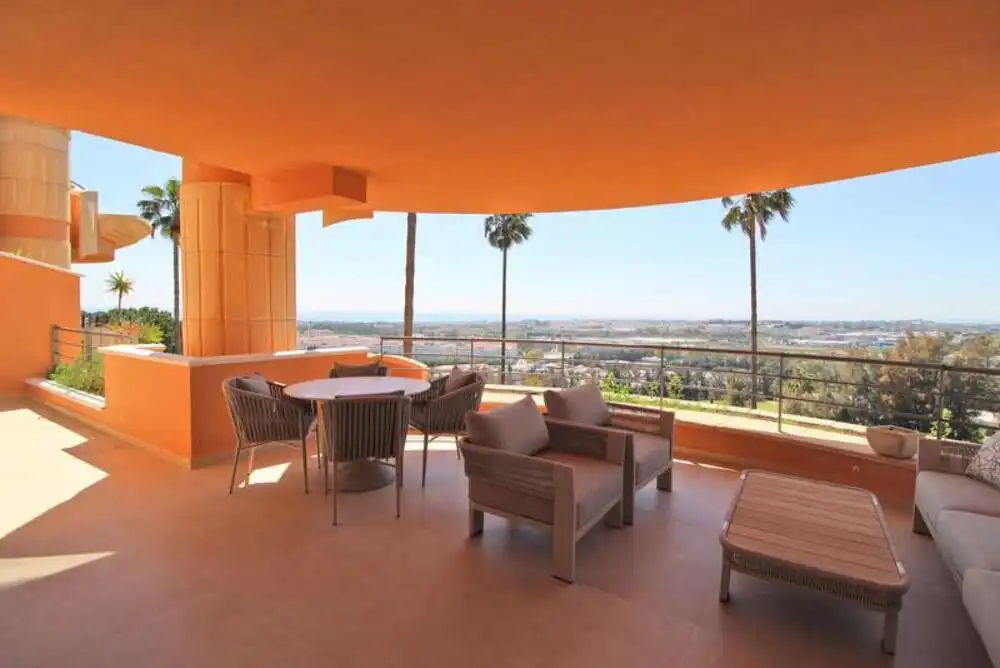 Apartamento con piscina en venta en Nueva Andalucía, imagen 7