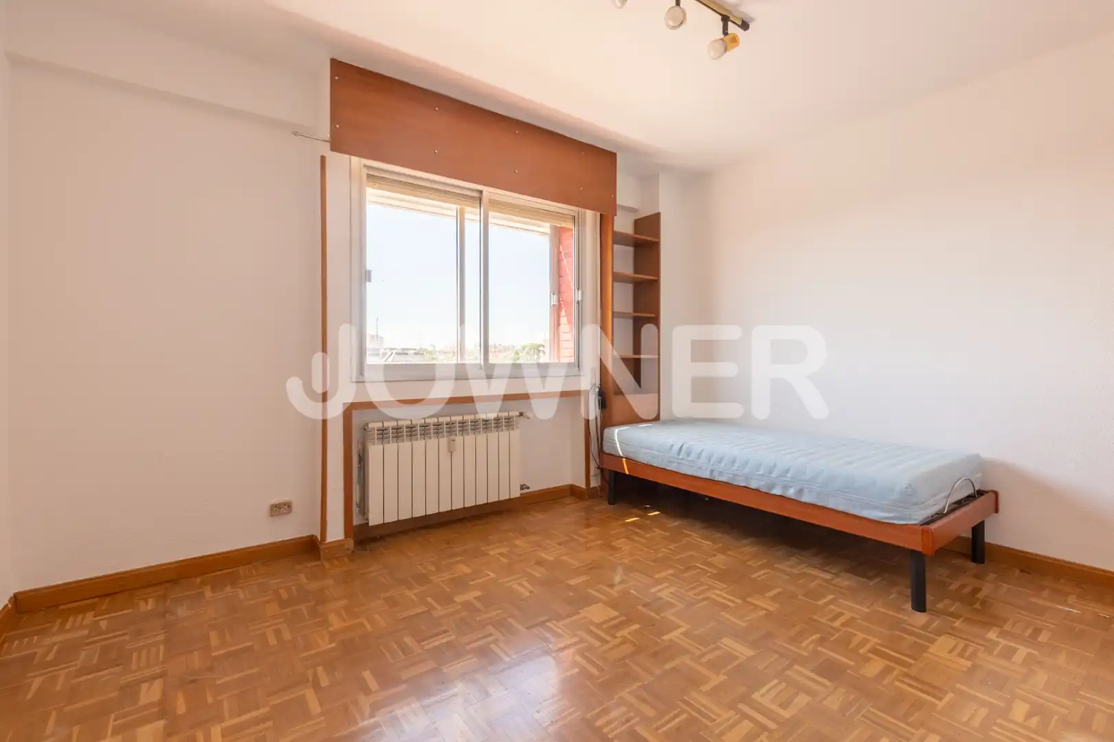Bedroom of Flat for rent in Madrid  with Air Conditioner, Heating and Terrace
