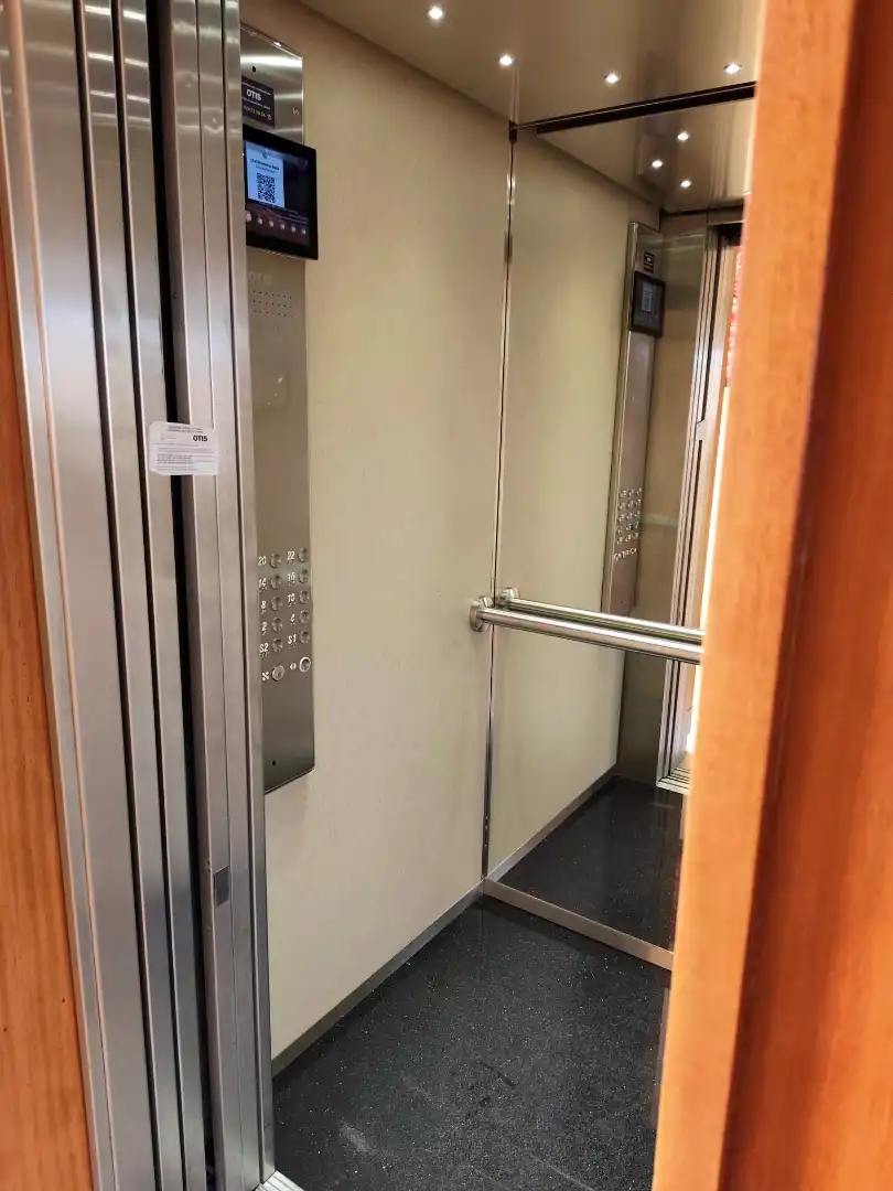 Piso en venta en Alicante / Alacant con Aire acondicionado, Terraza y Trastero