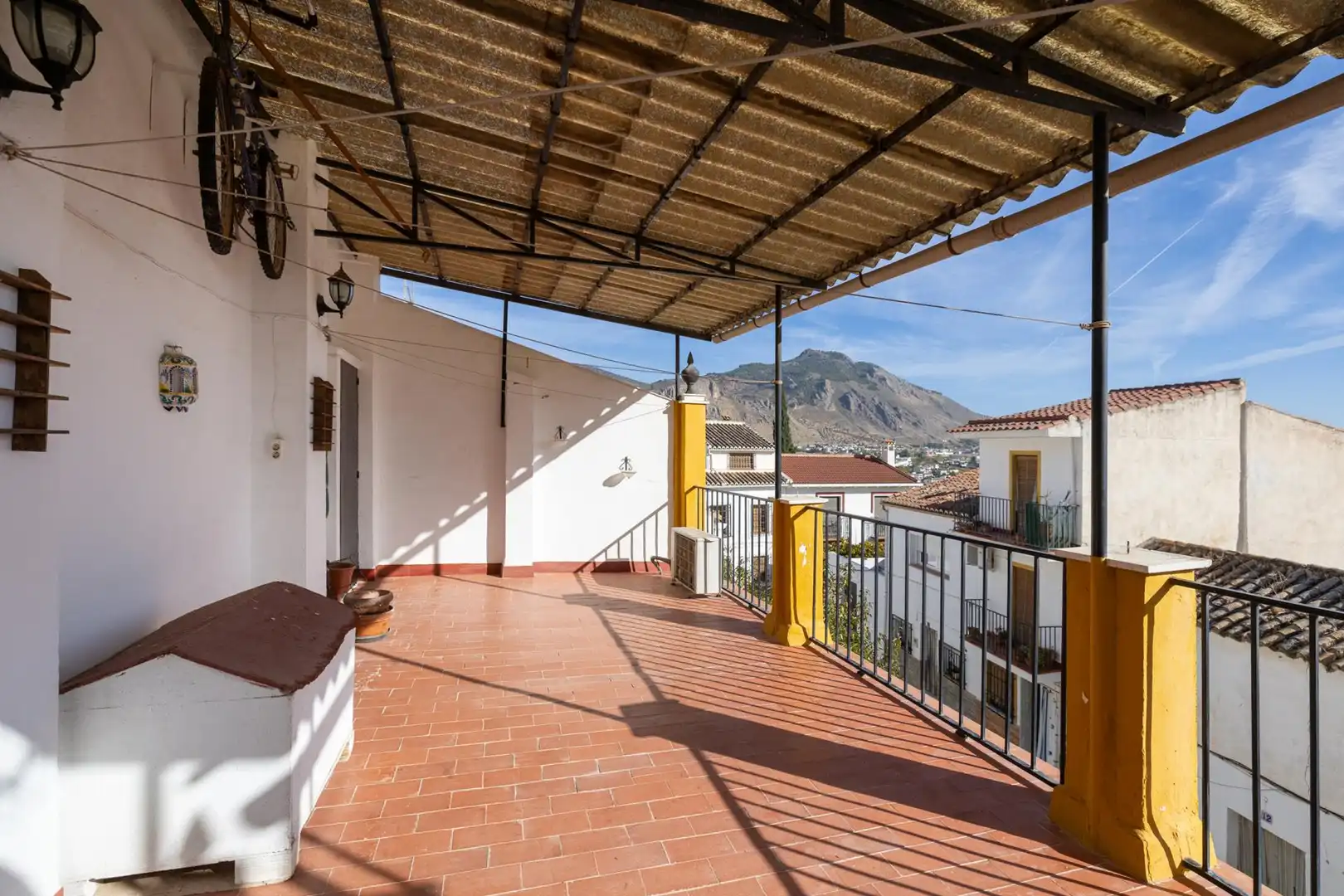 Terrassa de Casa adosada en venda en Loja