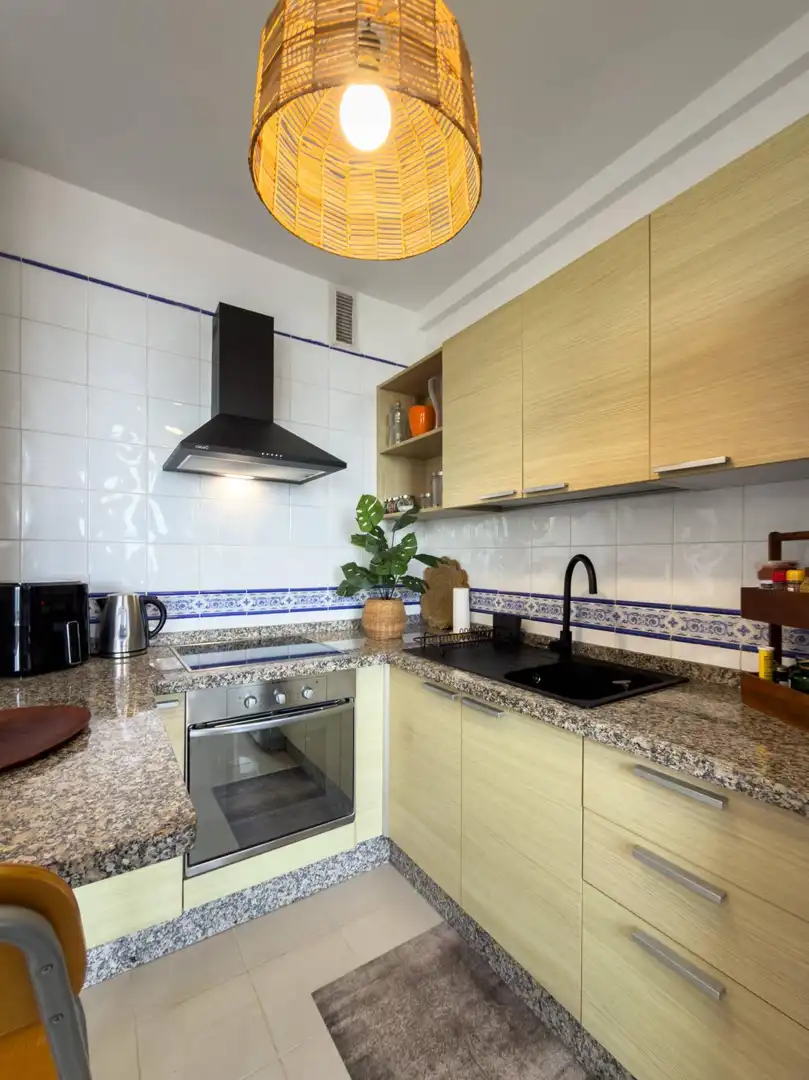 Cuina de Apartament en venda en San Cristóbal de la Laguna amb Jardí privat, Terrassa i Piscina comunitària