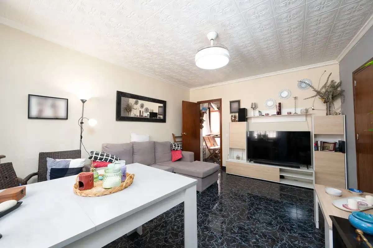 Casa amb terrassa en venda a Carrer Biar, imagen 6