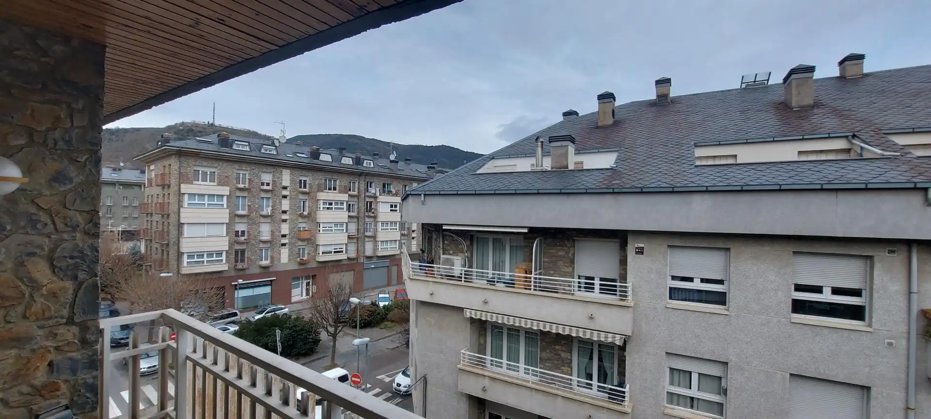 Vista exterior de Dúplex en venta en La Seu d'Urgell con Calefacción