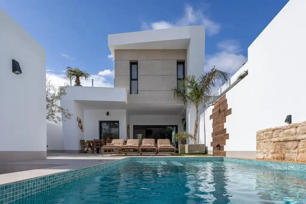 Casa con terrazza in vendita a Dolores