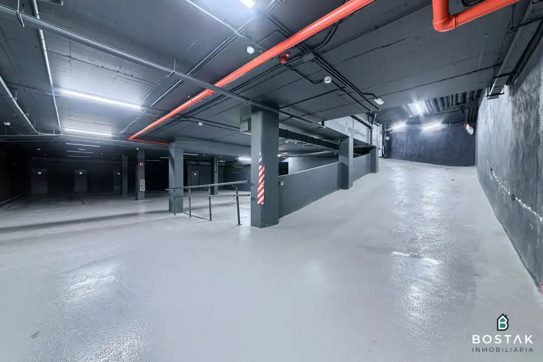 Parking de Ático de alquiler en Bilbao  con Calefacción, Terraza y Balcón