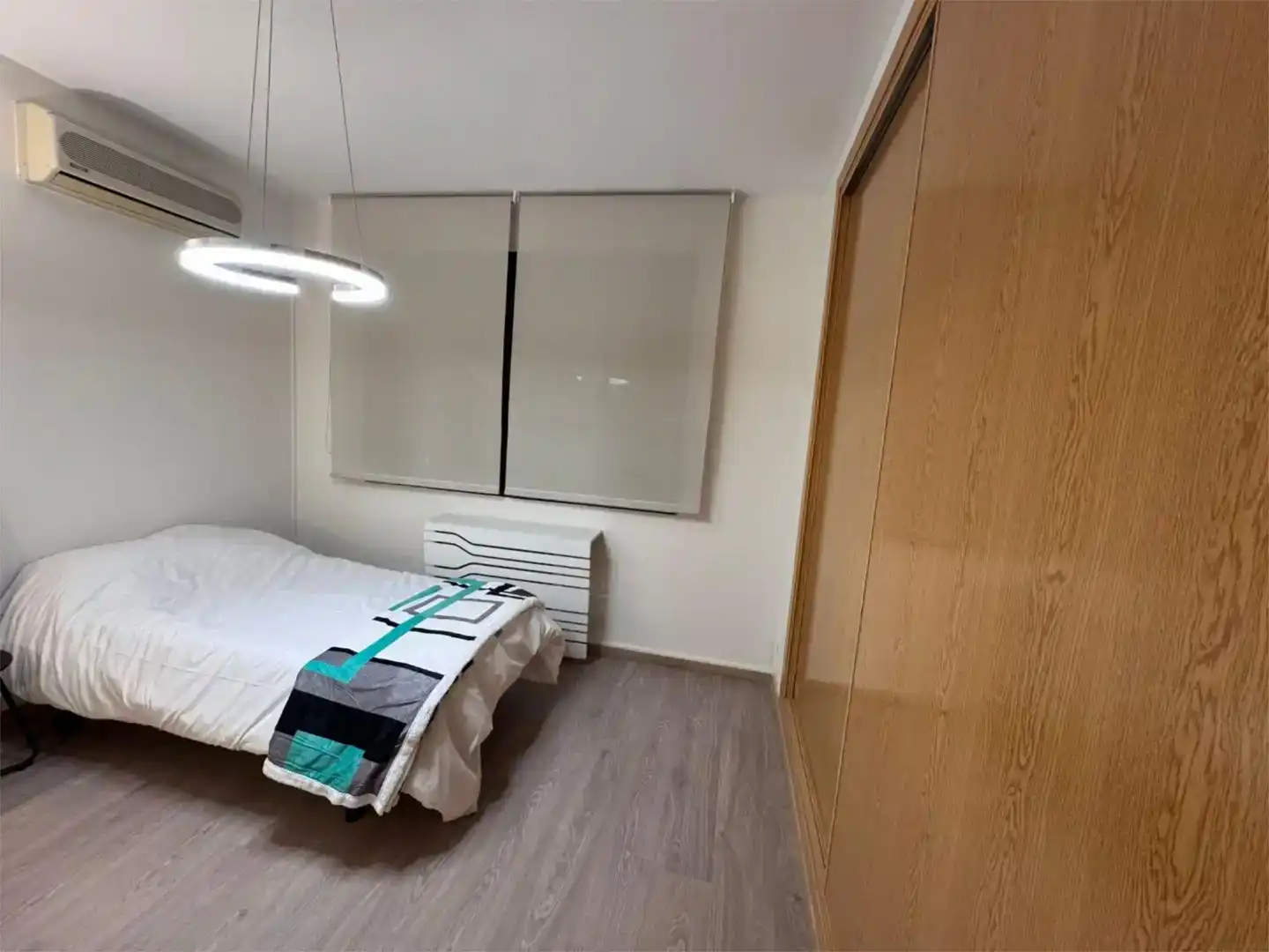 Habitación de Piso para compartir en Las Rozas de Madrid con Jardín privado y Amueblado
