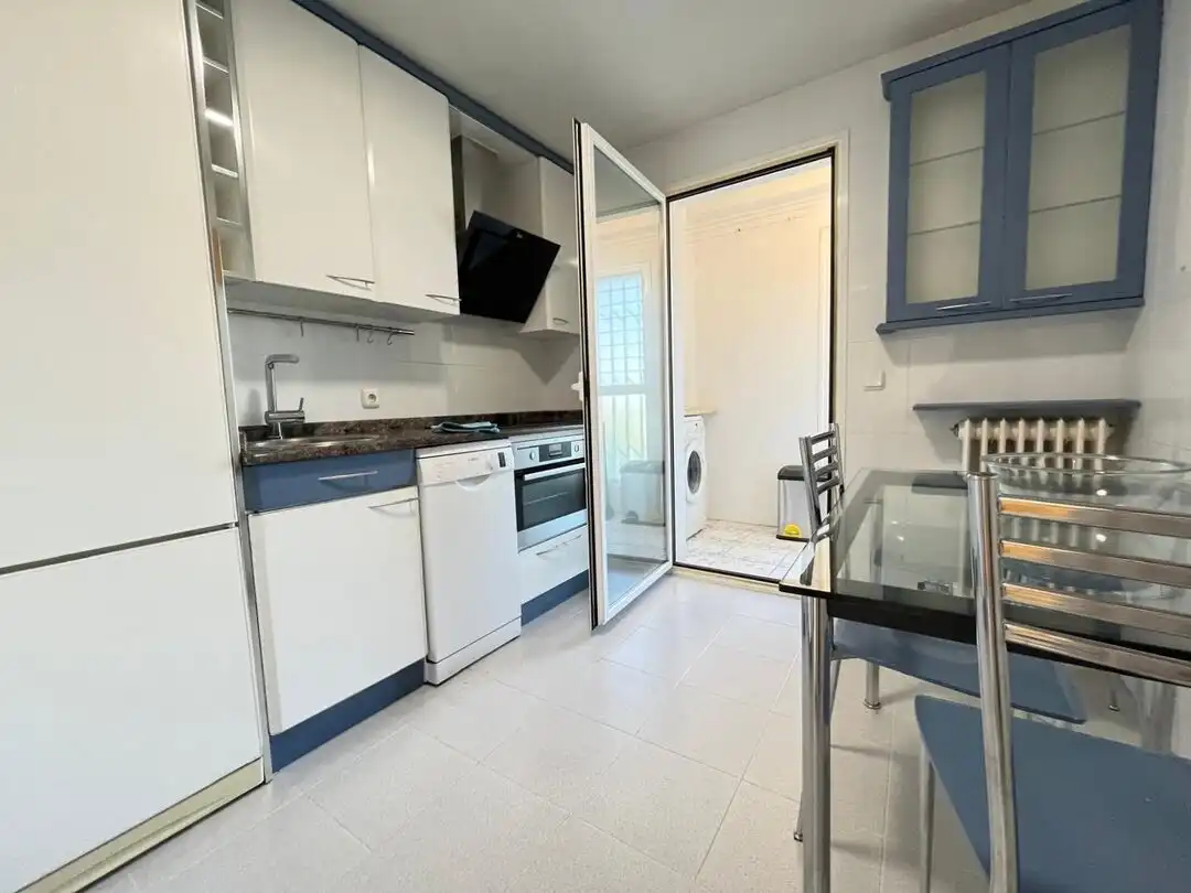 Cocina de Piso en venta en Barañáin / Barañain con Calefacción, Trastero y Amueblado