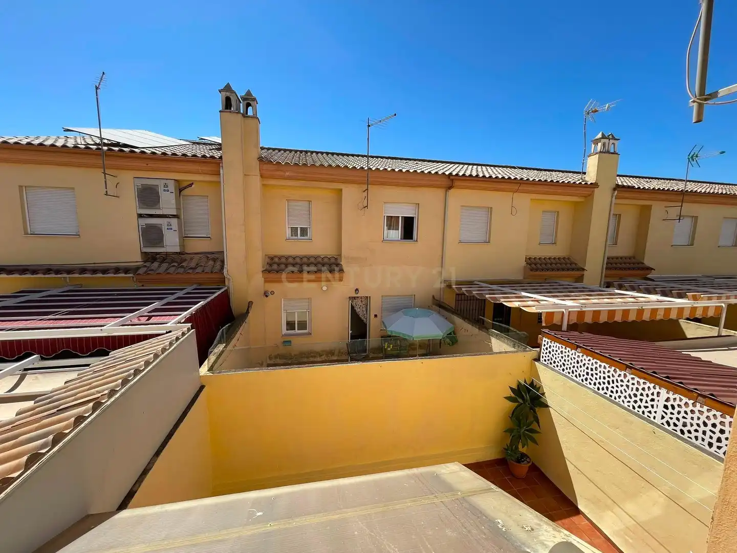 Exterior view of Houses for rent in Armilla  with Air Conditioner and Washing machine