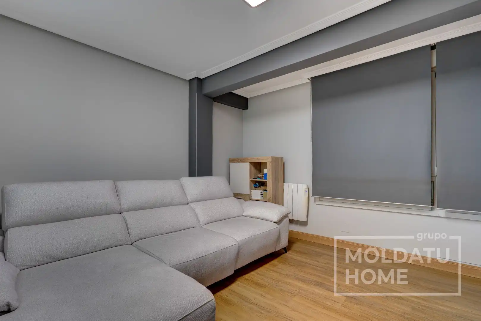 Sala d'estar de Pis en venda en Donostia - San Sebastián  amb Calefacció, Terrassa i Traster