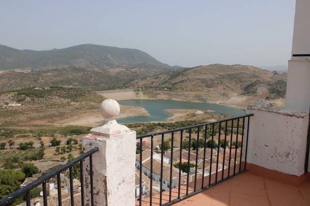 Casa adosada en Venta en Lugar Presa Zahara, 1 en Zahara