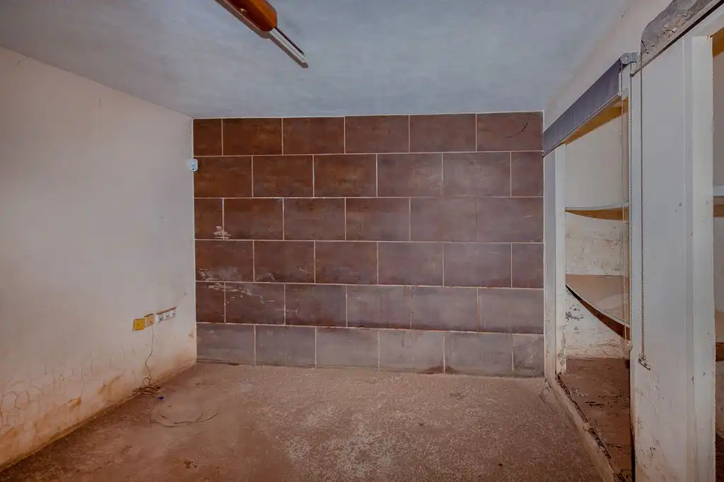 Commercial properties for sale in Alzira