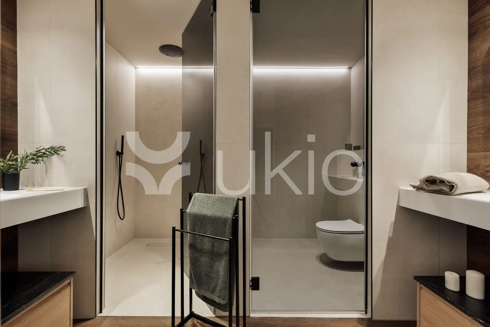 Bany de Apartament de lloguer en Barcelona amb Aire condicionat, Calefacció i Moblat