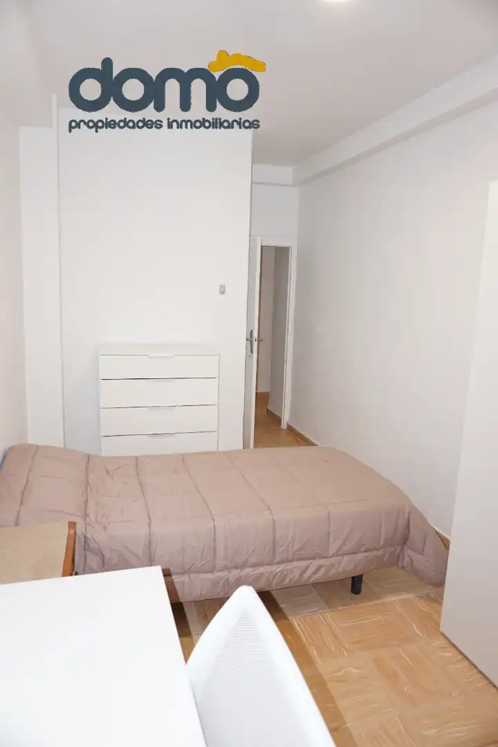 Flat with terrace to rent in Calle Emperatriz Eugenia, imagen 15