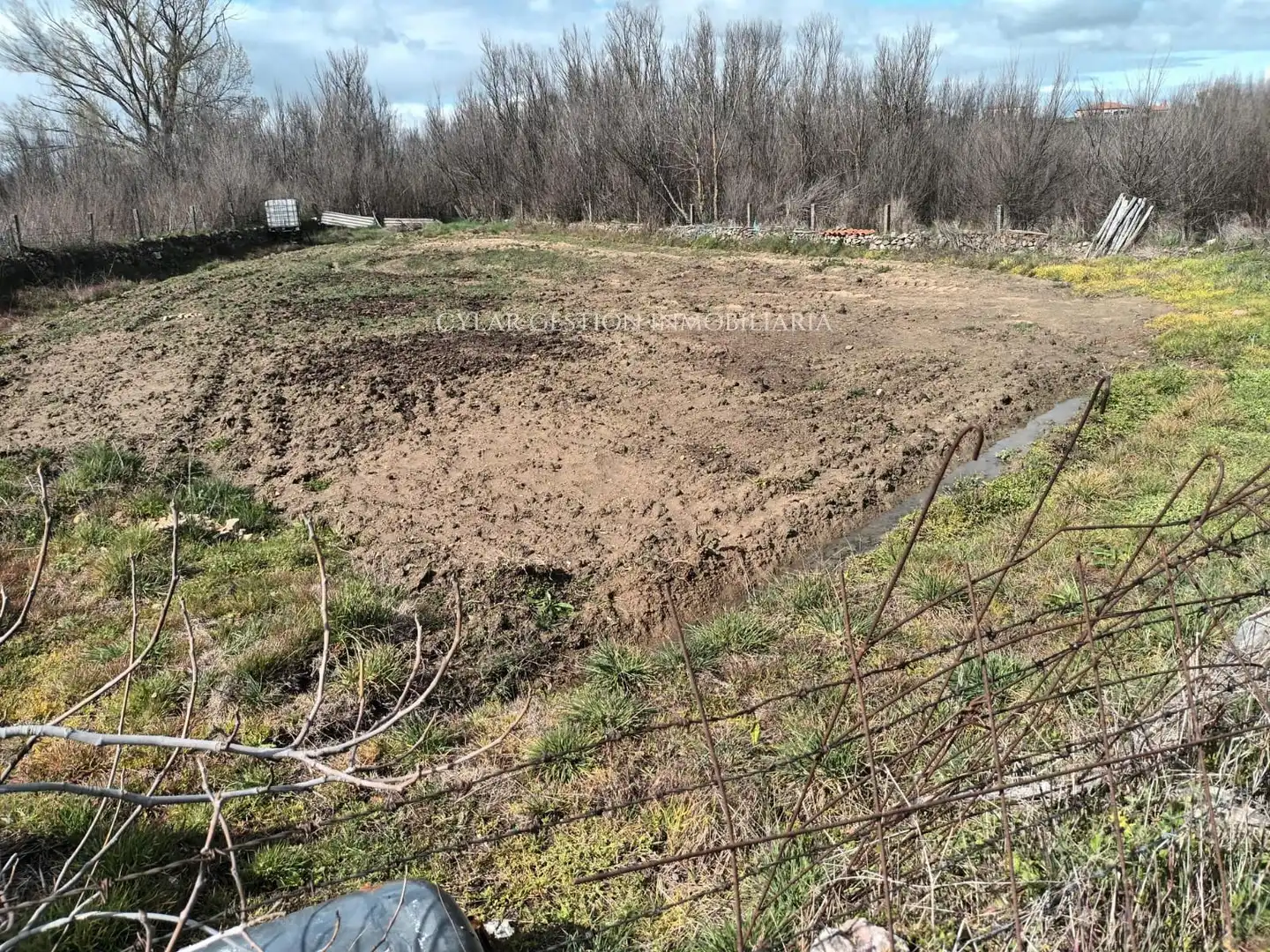 Casa o xalet en venda en San Pedro de Rozados amb Calefacció, Traster i Moblat