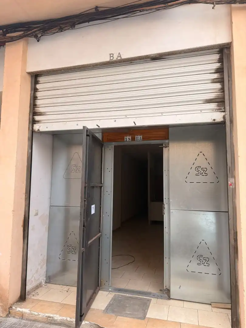 Local comercial en venda a Carrer de Fornaris, imagen 2