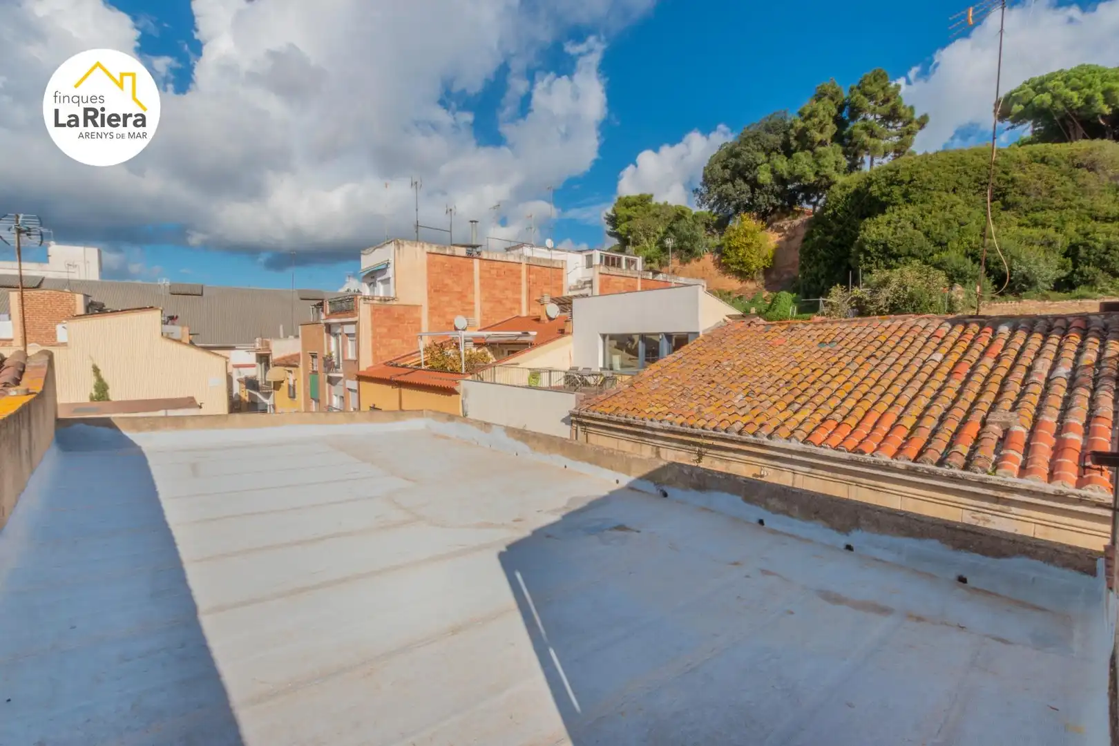 Vista exterior de Casa o chalet en venta en Arenys de Mar con Balcón y Alarma