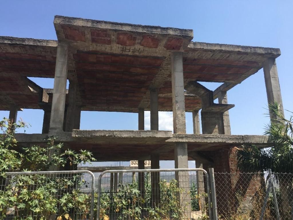 Vista exterior de Edifici en venda en Manilva