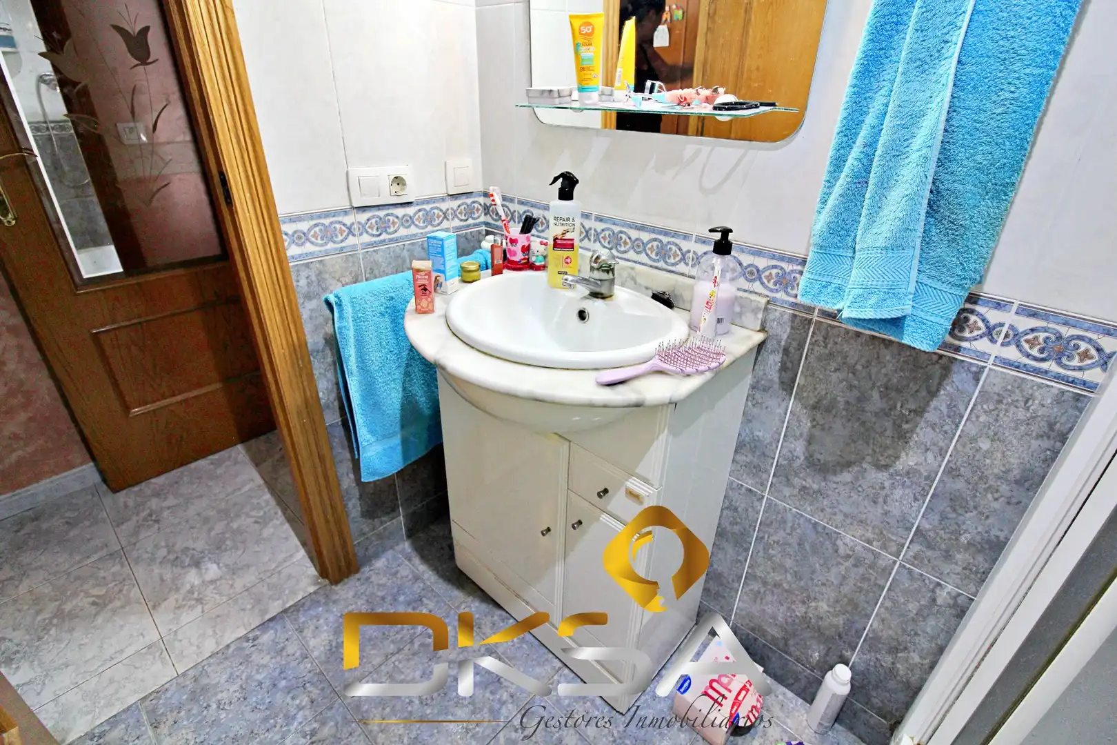Badezimmer von Wohnung zum Verkauf in Castellón de la Plana / Castelló de la Plana mit Klimaanlage, Heizung und Abstellraum